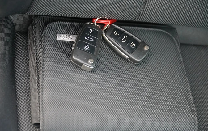 Audi Q3 cena 122800 przebieg: 98000, rok produkcji 2019 z Chęciny małe 497